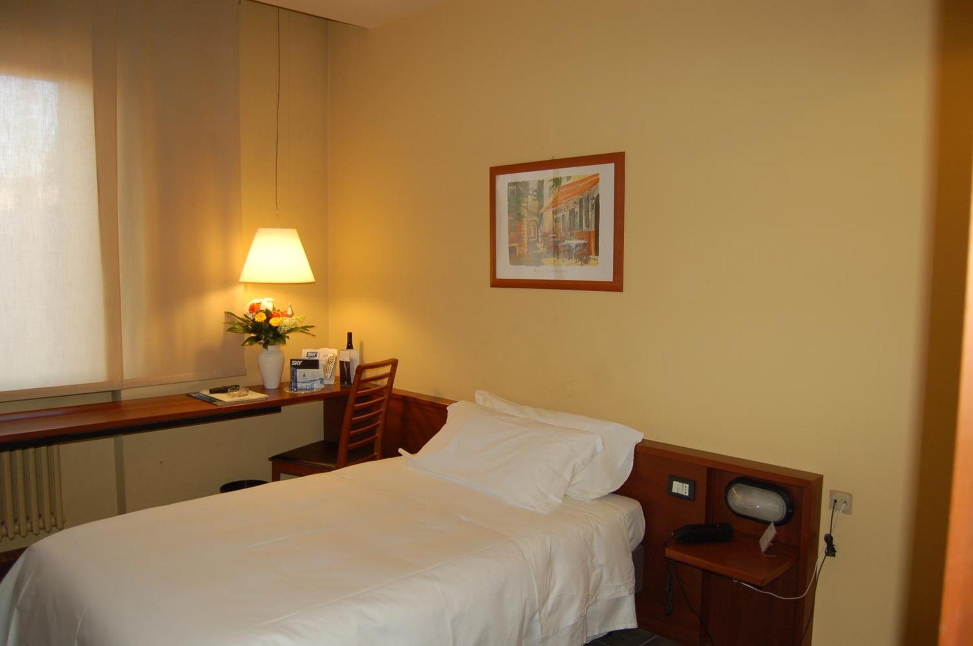 Hotel Mariani Jesi Extérieur photo
