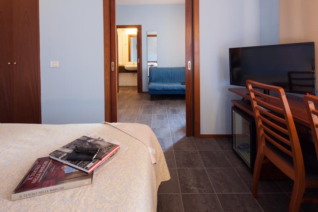 Hotel Mariani Jesi Extérieur photo