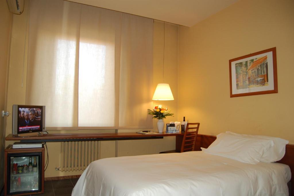 Hotel Mariani Jesi Extérieur photo