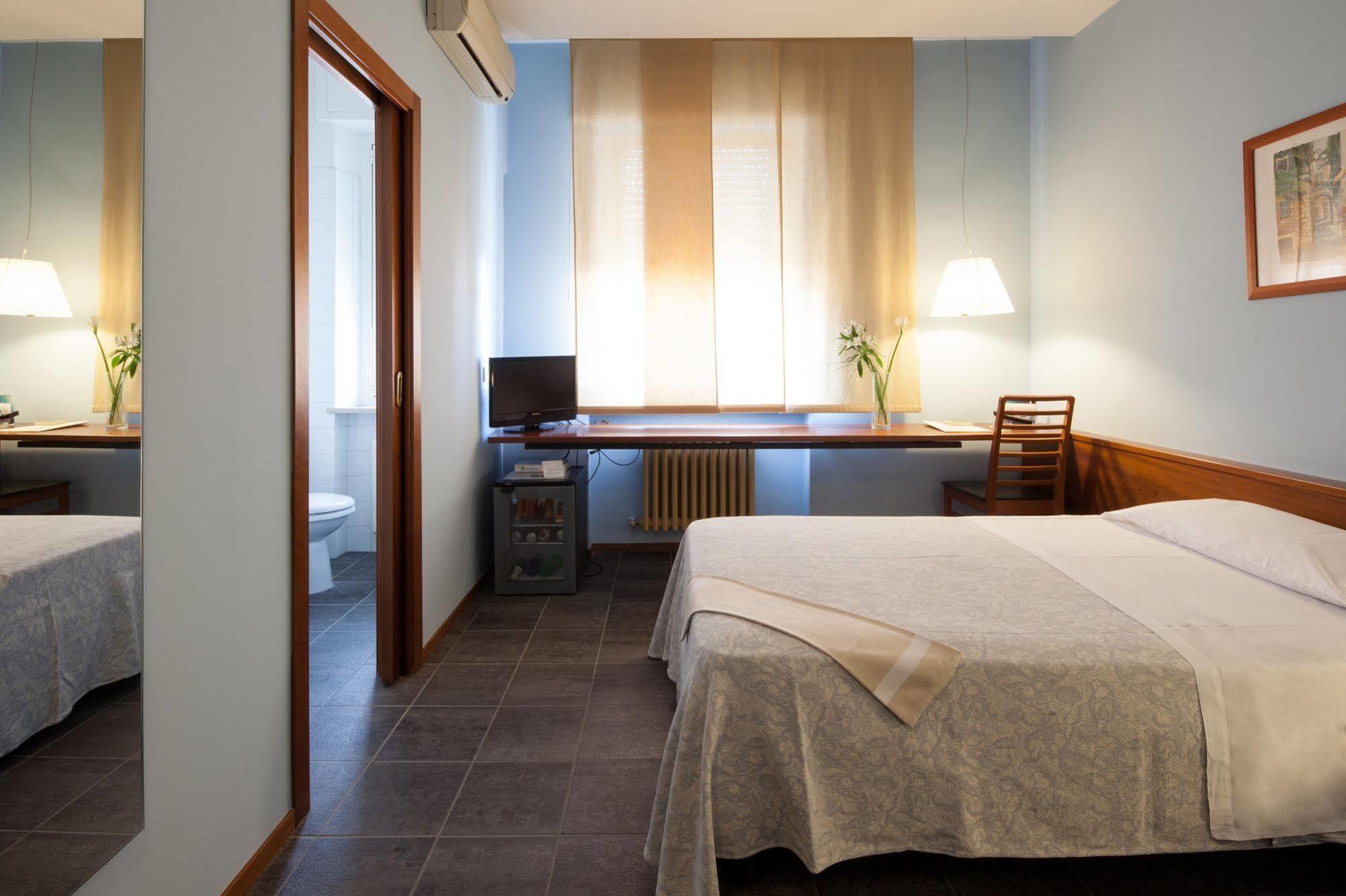 Hotel Mariani Jesi Extérieur photo