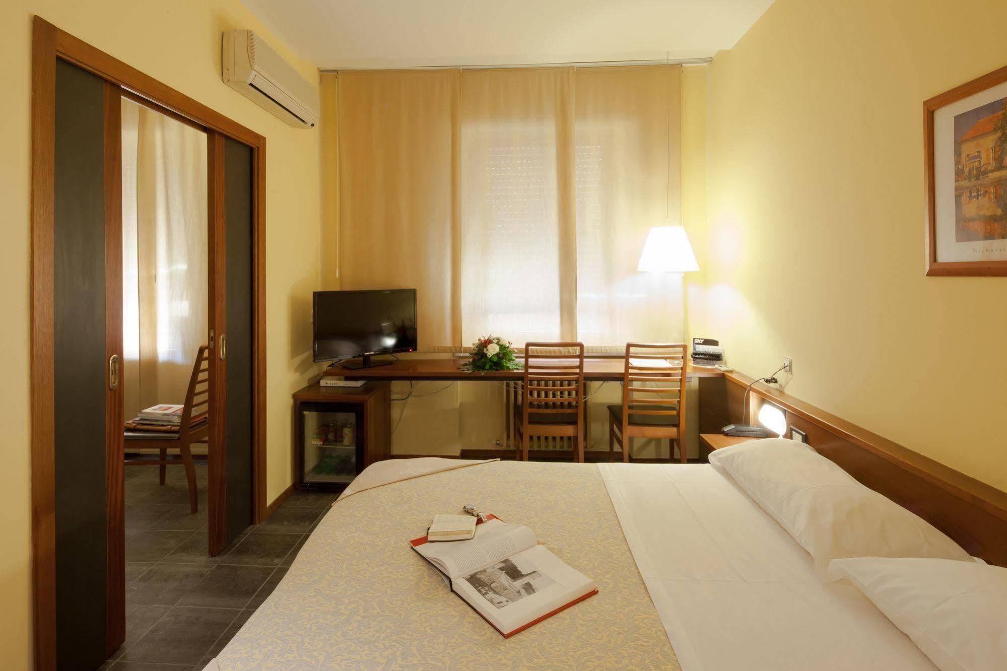 Hotel Mariani Jesi Extérieur photo