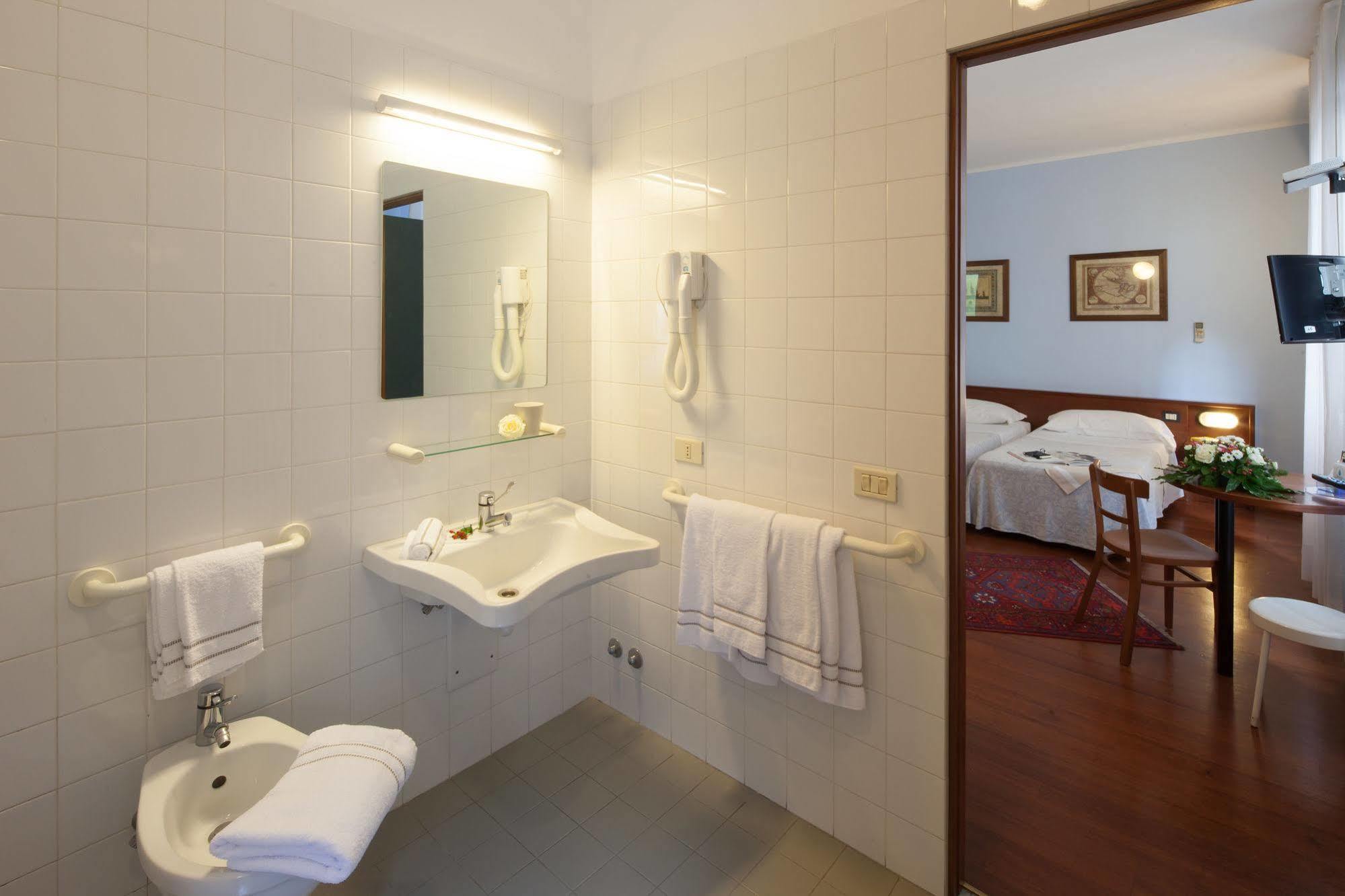 Hotel Mariani Jesi Extérieur photo